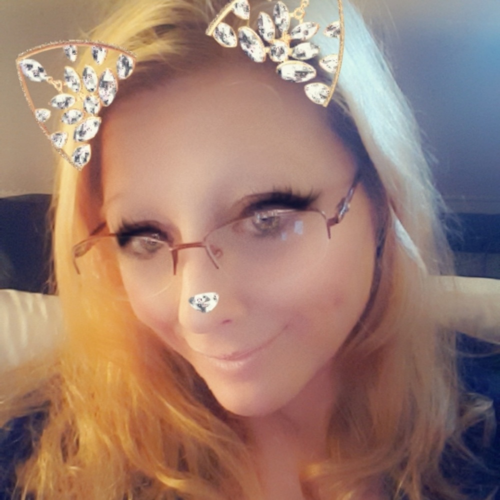 Meet your Posher, Alanna